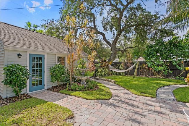 1101 11TH STREET N, St Petersburg, FL 33705
