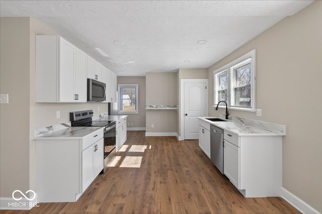 825 N Lasalle Street, Indianapolis, IN 46201