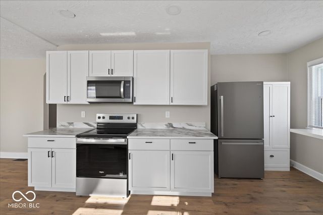 825 N Lasalle Street, Indianapolis, IN 46201