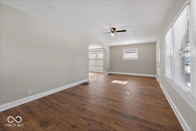 825 N Lasalle Street, Indianapolis, IN 46201