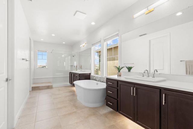 4069 Salt Point Way, Rancho Cordova, CA 95742
