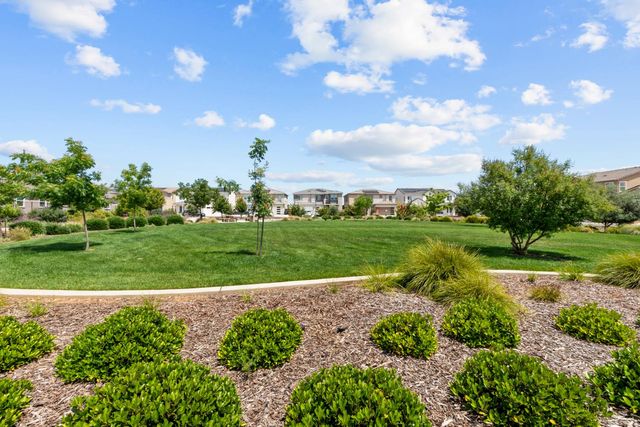 4069 Salt Point Way, Rancho Cordova, CA 95742