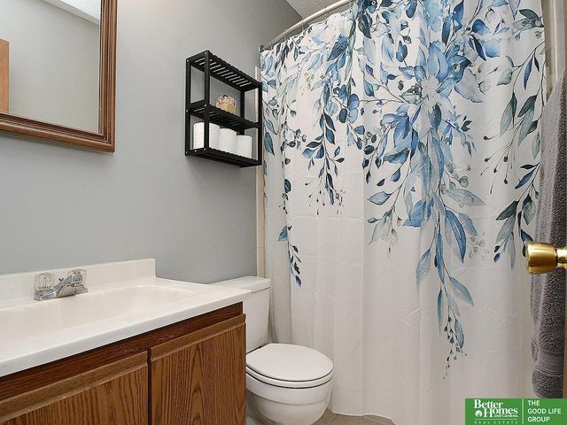 302 Fort Street, Papillion, NE 68146