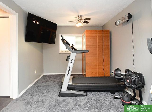 302 Fort Street, Papillion, NE 68146