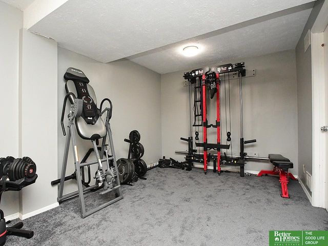 302 Fort Street, Papillion, NE 68146