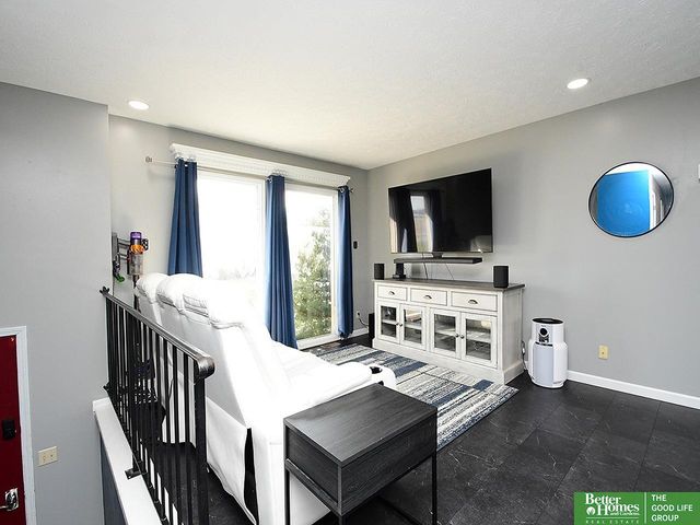 302 Fort Street, Papillion, NE 68146