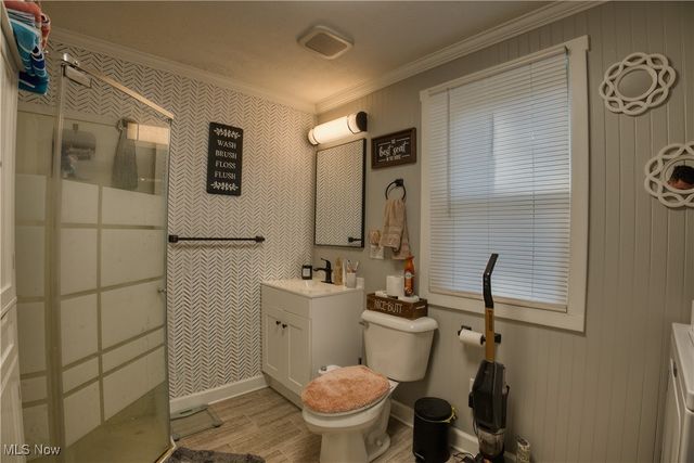 4060 Hambleton Avenue NE, Louisville, OH 44641