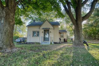 4060 Hambleton Avenue NE, Louisville, OH 44641