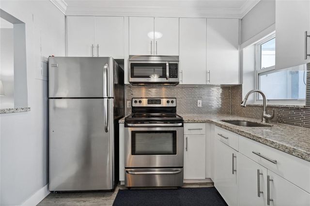 315 Van Buren Street, Hollywood, FL 33019