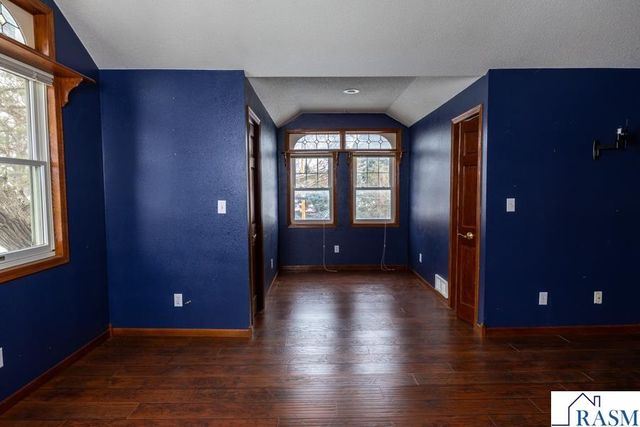 227 W 5th, Mankato, MN 56001