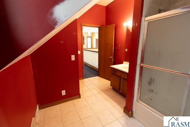 227 W 5th, Mankato, MN 56001