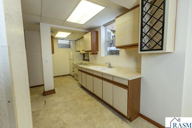 227 W 5th, Mankato, MN 56001