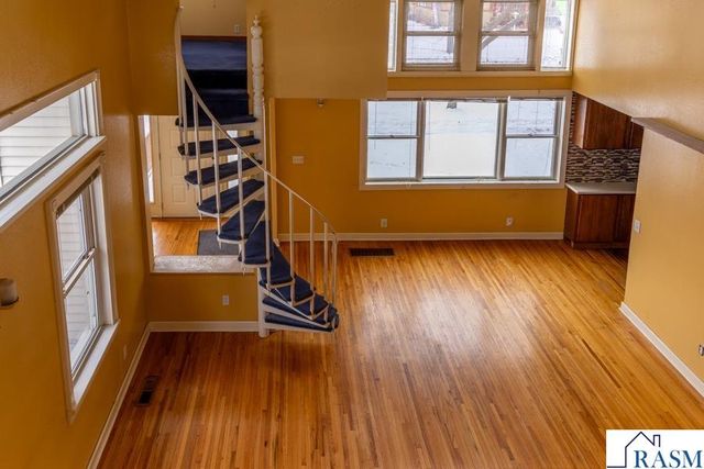 227 W 5th, Mankato, MN 56001