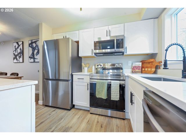 4921 Sw 59TH Ave 3, Portland, OR 97221