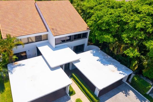 2517 Presidential Way B, West Palm Beach, FL 33401