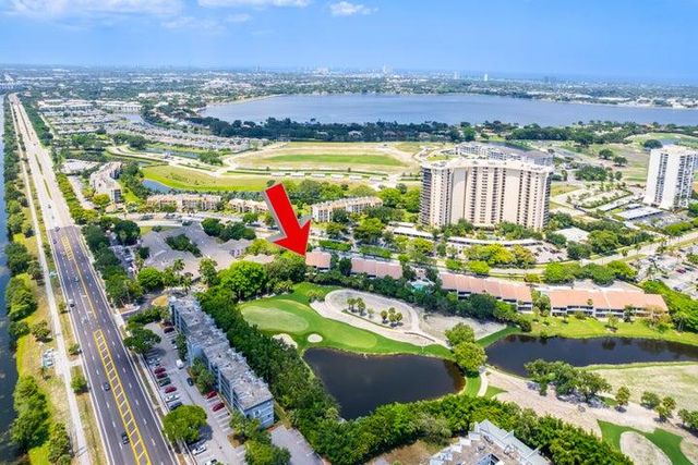 2517 Presidential Way B, West Palm Beach, FL 33401