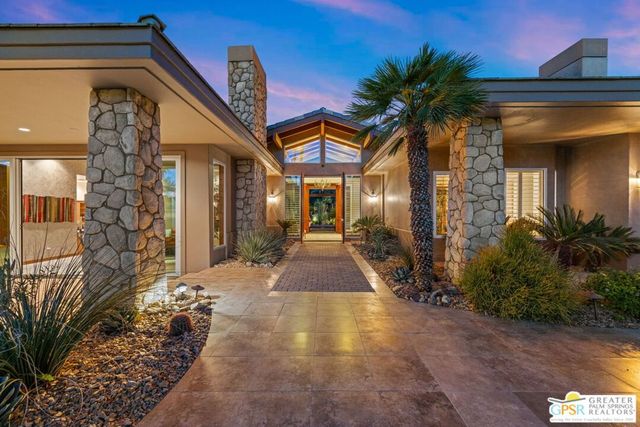 2 Mozart Lane, Rancho Mirage, CA 92270
