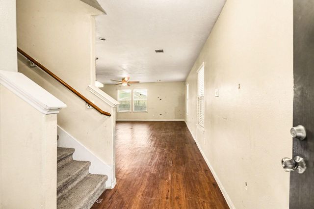 834 Darbydale Crossing Lane, Houston, TX 77090