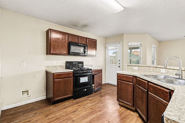 834 Darbydale Crossing Lane, Houston, TX 77090