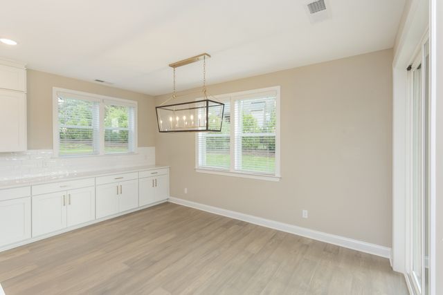 5945 Hunt Valley Dr, Spring Hill, TN 37174