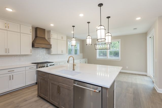 5945 Hunt Valley Dr, Spring Hill, TN 37174