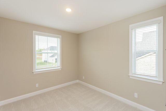 5945 Hunt Valley Dr, Spring Hill, TN 37174