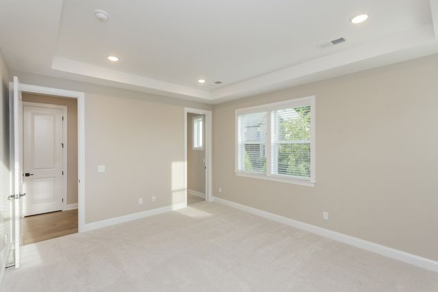 5945 Hunt Valley Dr, Spring Hill, TN 37174