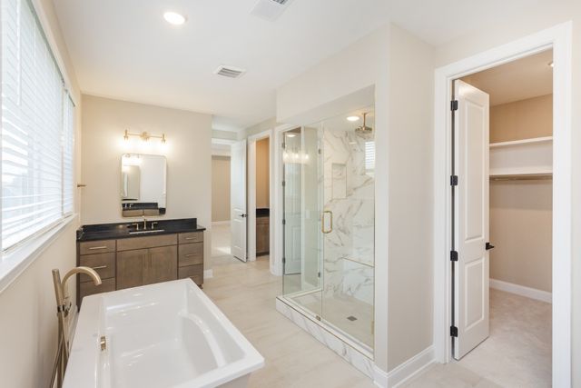 5945 Hunt Valley Dr, Spring Hill, TN 37174