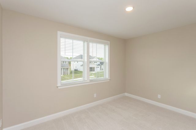 5945 Hunt Valley Dr, Spring Hill, TN 37174