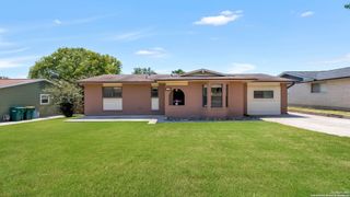 334 Shin Oak, Live Oak, TX 78233