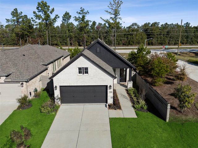 15611 Red Panda Road, Conroe, TX 77302