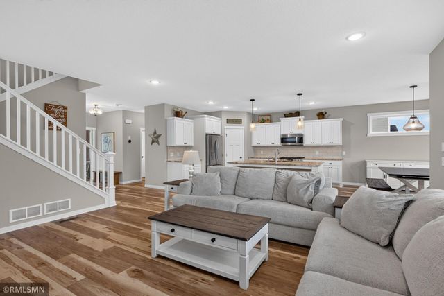 41 144th Lane NW, Andover, MN 55304