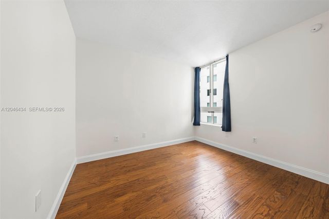 1900 N Bayshore Dr 3503, Miami, FL 33132