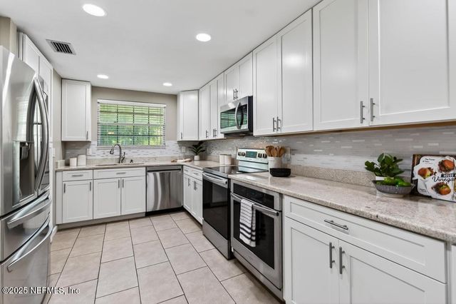 9252 SAN JOSE Boulevard, 903, Jacksonville, FL 32257