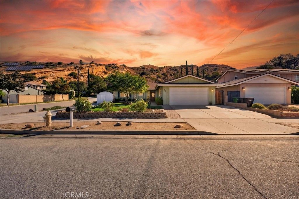 1954 Ardenwood, Simi Valley, CA 93063 — exterior