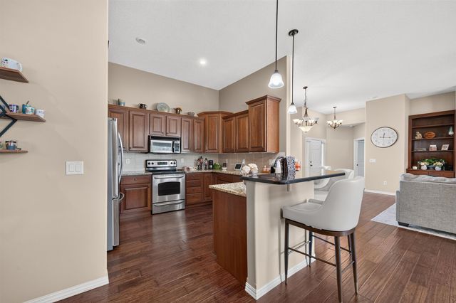 13219 E Glen Creek Ct, Wichita, KS 67230