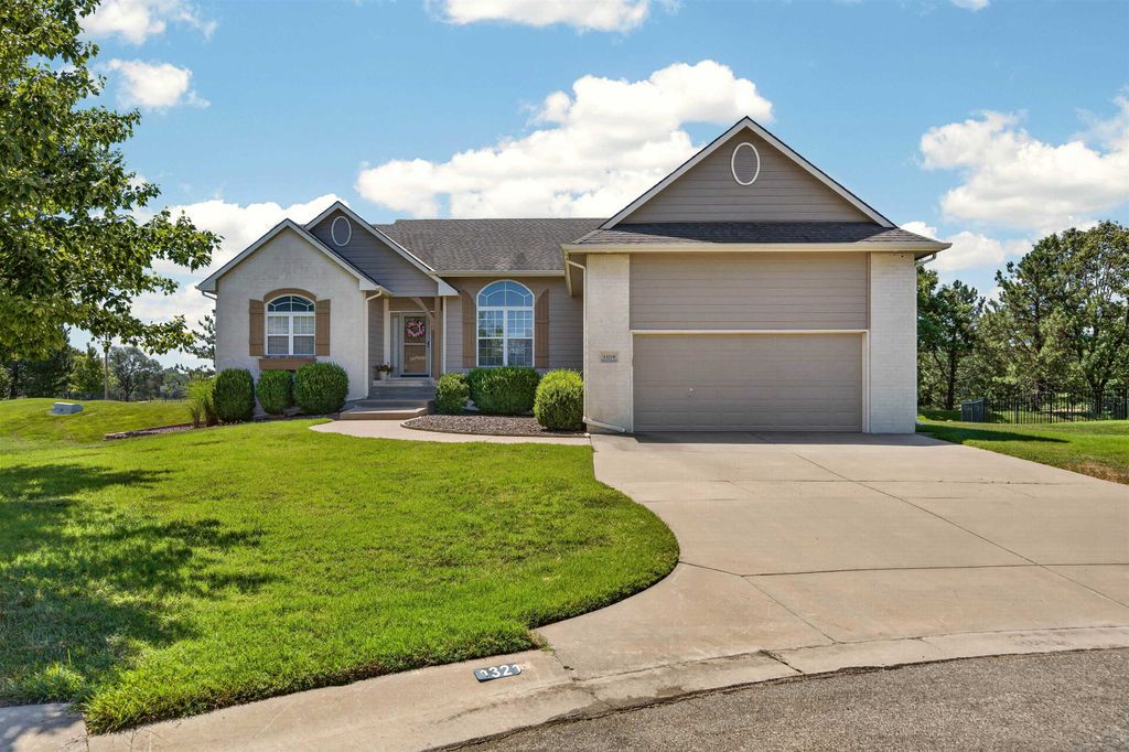 13219 E Glen Creek Ct, Wichita, KS 67230