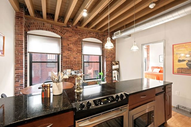 111 Beach St 3B, Boston, MA 02111