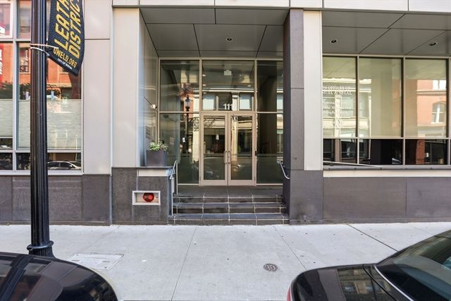 111 Beach St 3B, Boston, MA 02111