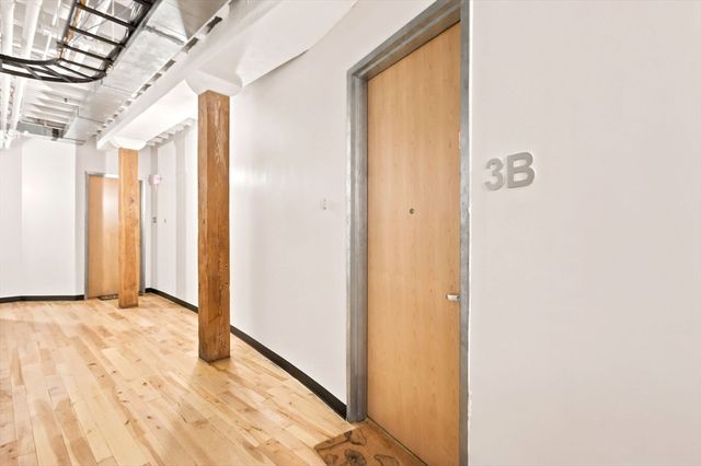 111 Beach St 3B, Boston, MA 02111