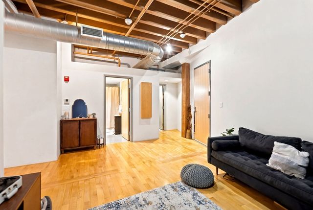 111 Beach St 3B, Boston, MA 02111