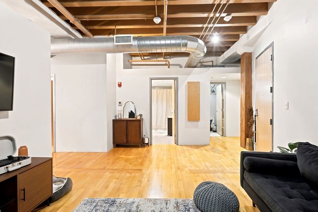 111 Beach St 3B, Boston, MA 02111
