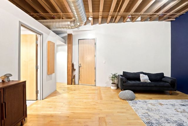 111 Beach St 3B, Boston, MA 02111