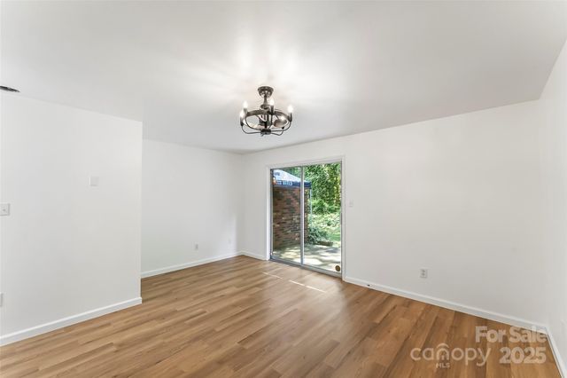 228 14th Avenue SE Apt B, Hickory, NC 28602