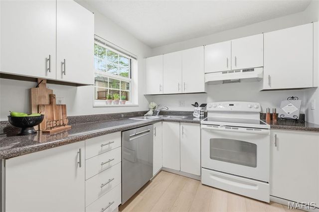 1603 Thrush Terrace, Brentwood, MO 63144