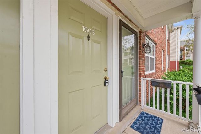 1603 Thrush Terrace, Brentwood, MO 63144