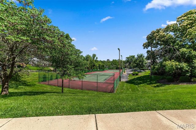 1603 Thrush Terrace, Brentwood, MO 63144