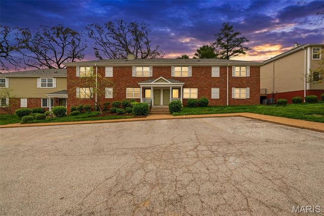 1603 Thrush Terrace, Brentwood, MO 63144