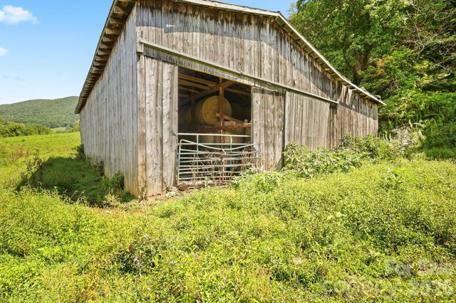 840 Ed Williams Road, Zionville, NC 28698