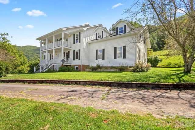 840 Ed Williams Road, Zionville, NC 28698